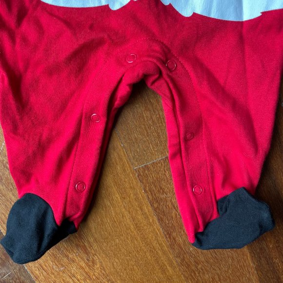 NEW One Piece Footie Santa Suit Sleeper 3-6 mo - Picture 3 of 7